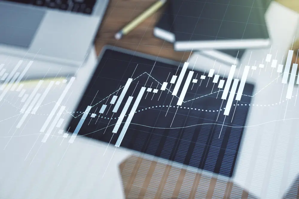 What's the Best Option for Swing and Day Trading Environments_.webp